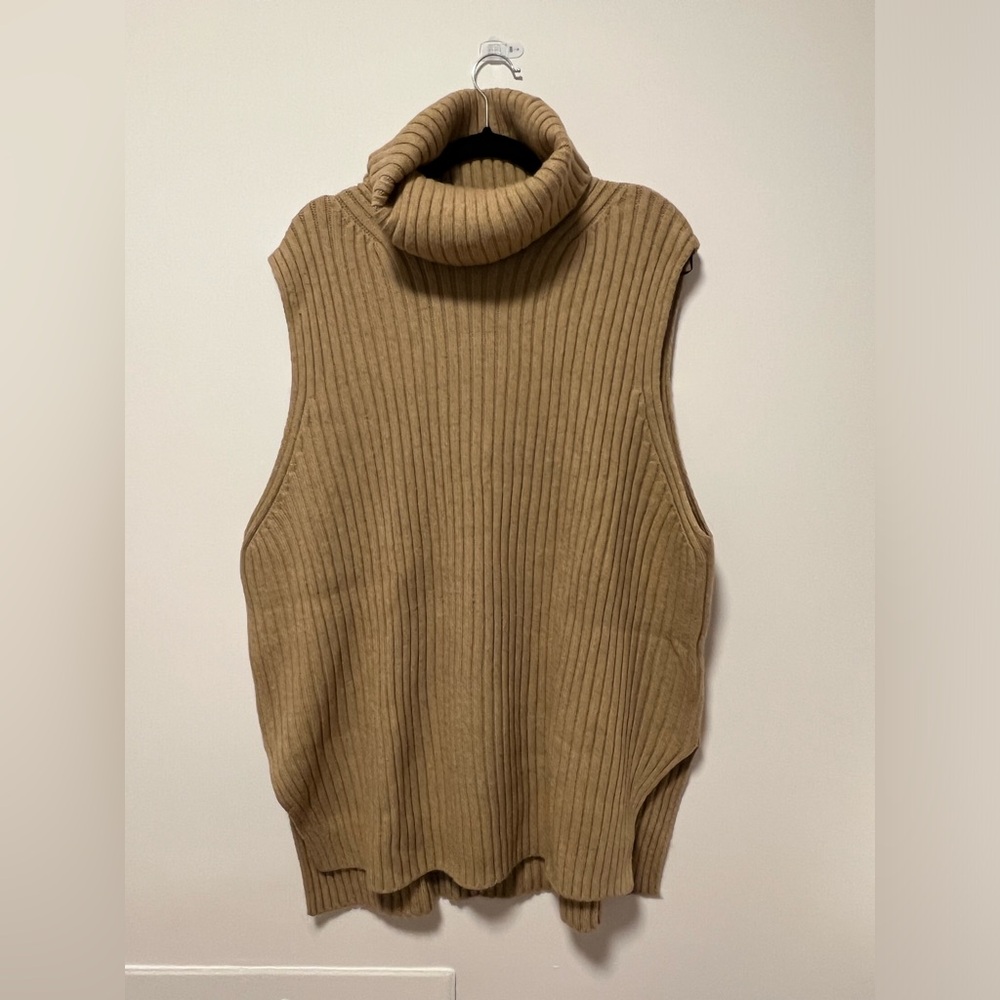 H&M sleeveless turtle neck